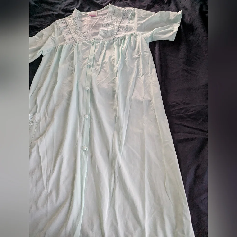 Kelly Reed Vintage Chiffon Robe - Picture 2 of 11